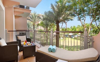 1 Bedroom Club Suite