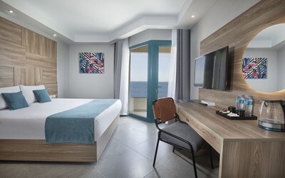 Family Suite Sea View (2 Bed Room + Living Room)