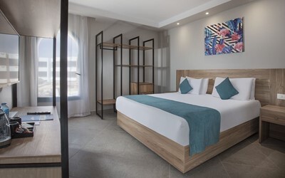 Family Suite Sea View (2 Bed Room + Living Room)