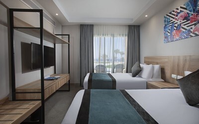 Family Suite Sea View (2 Bed Room + Living Room)