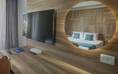 Family Suite Sea View (2 Bed Room + Living Room)