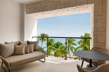 Club Ocean Front Junior Suite Double
