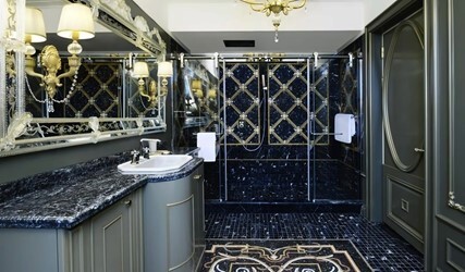 Royal Suite (New Building)