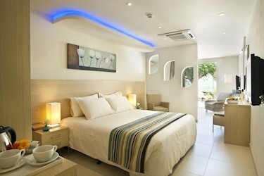 Family Suite Side Sea View With Swim Up Pool &amp; Jakuzi