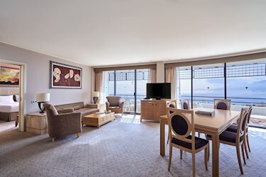 Deluxe Suite