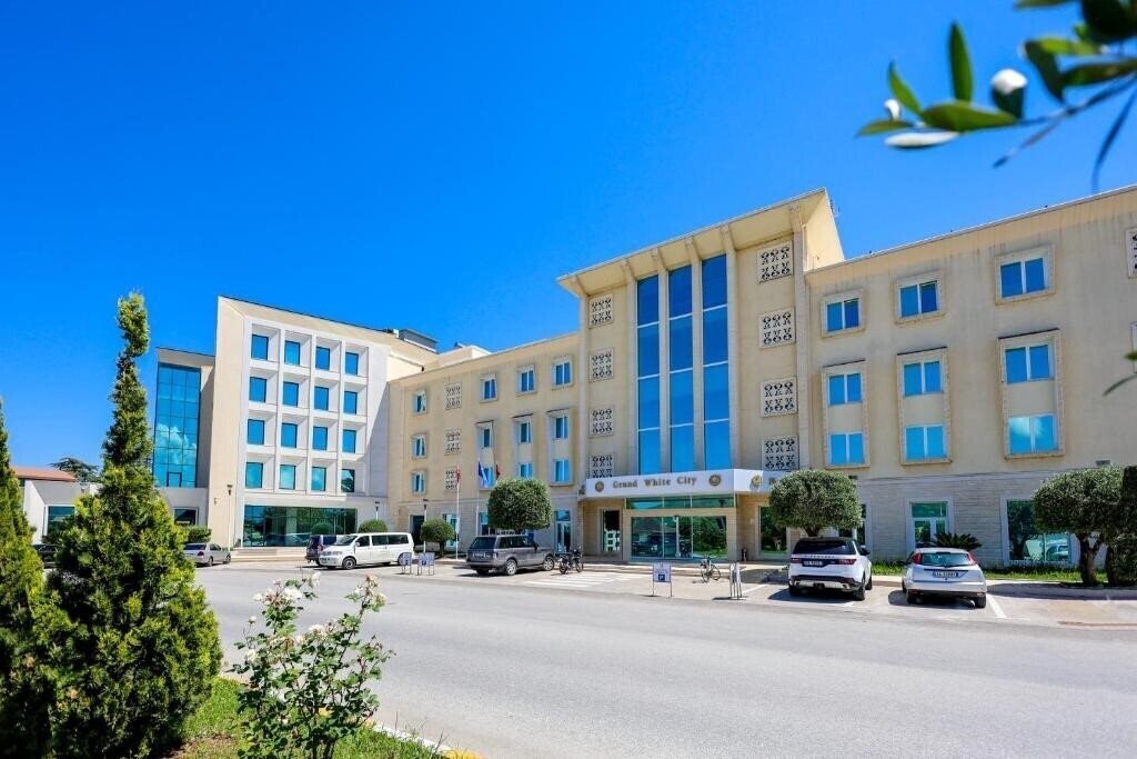 Фото Grand White City Hotel 4*