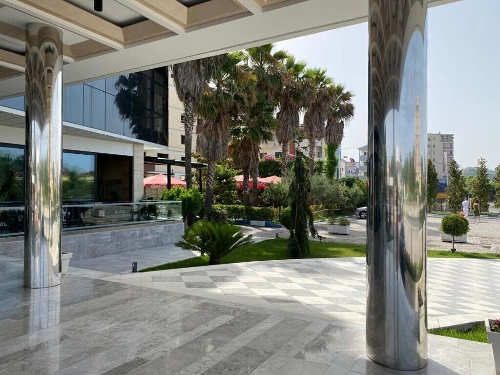 Фото Hotel Continental 3*