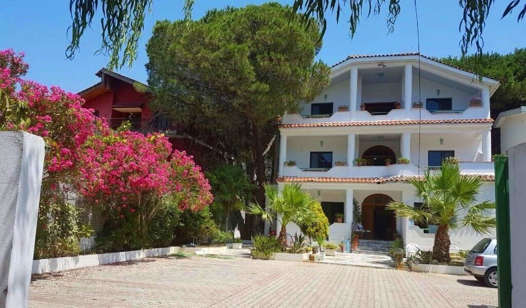 Отель Villa Ujvara 2*