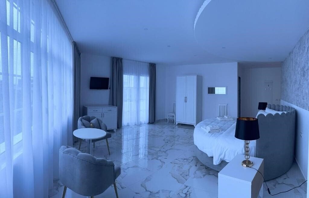 Фотография Ujvara 4 4*