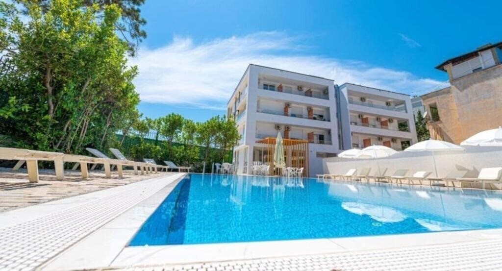 Фотография Hotel Besani 3*