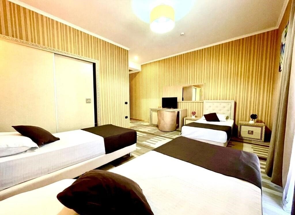 Изображение AMH (ex. Germany Hotel) 4*