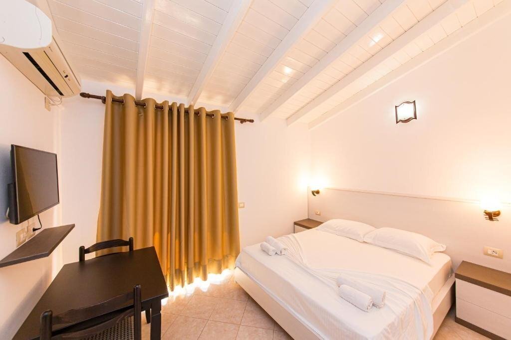 Фотография Hotel Mariksel 3*