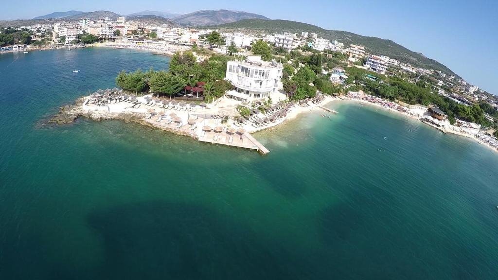 Отель Abalone 3*