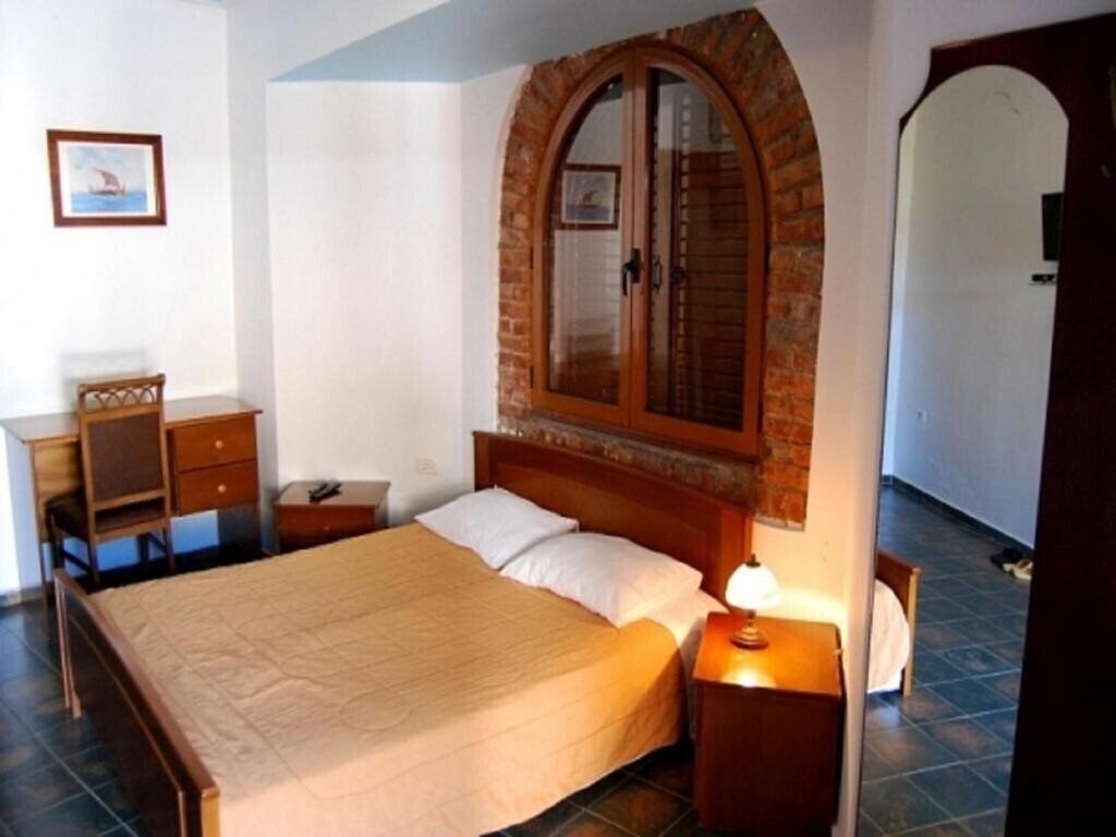 Изображение Livia 3*