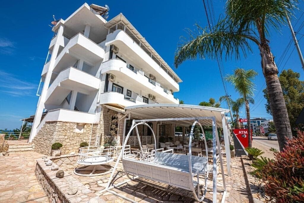 Отель Hotel Murati 4*