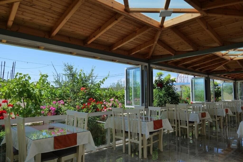 Отель Aleksander Aparthotel (ex. Aleksander Apartments) 3*