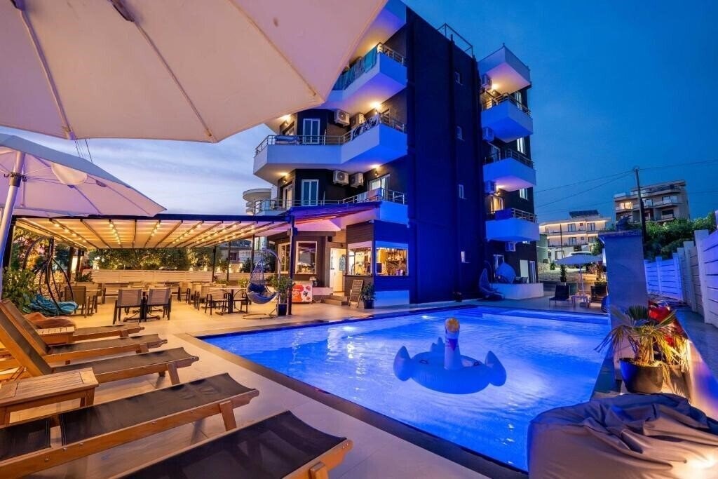 Отель Sunshine 3*