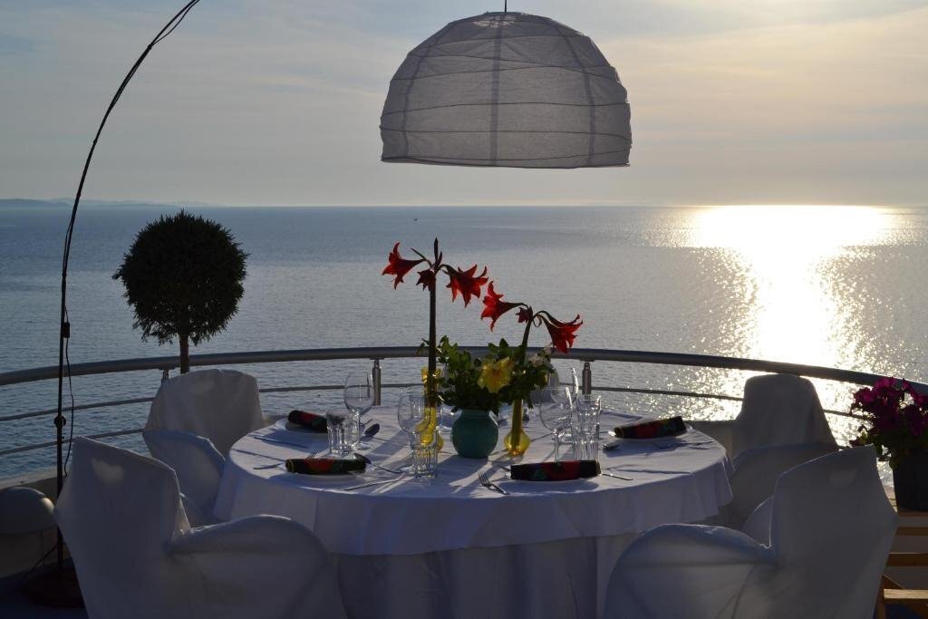 Фото Seaside Artist Hotel 3*