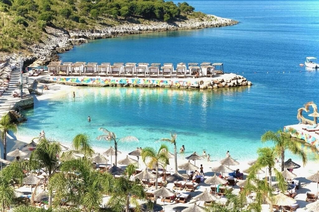 Отель Mucobega 4*