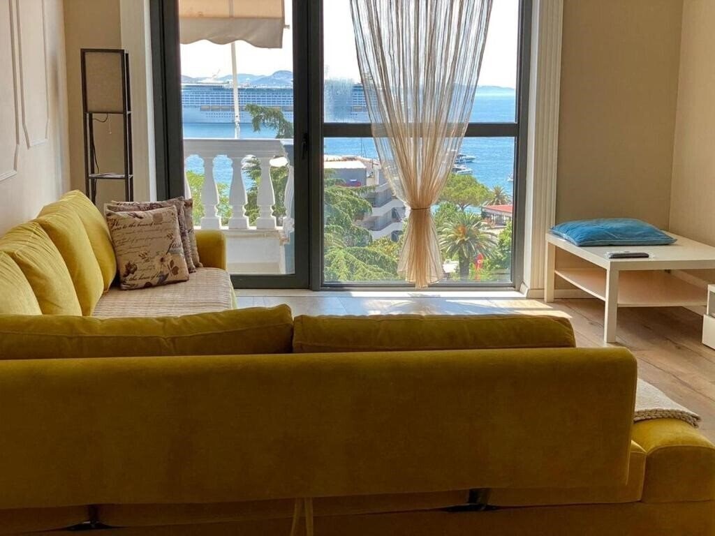 Фото Amarilis Luxury Apartment 4*