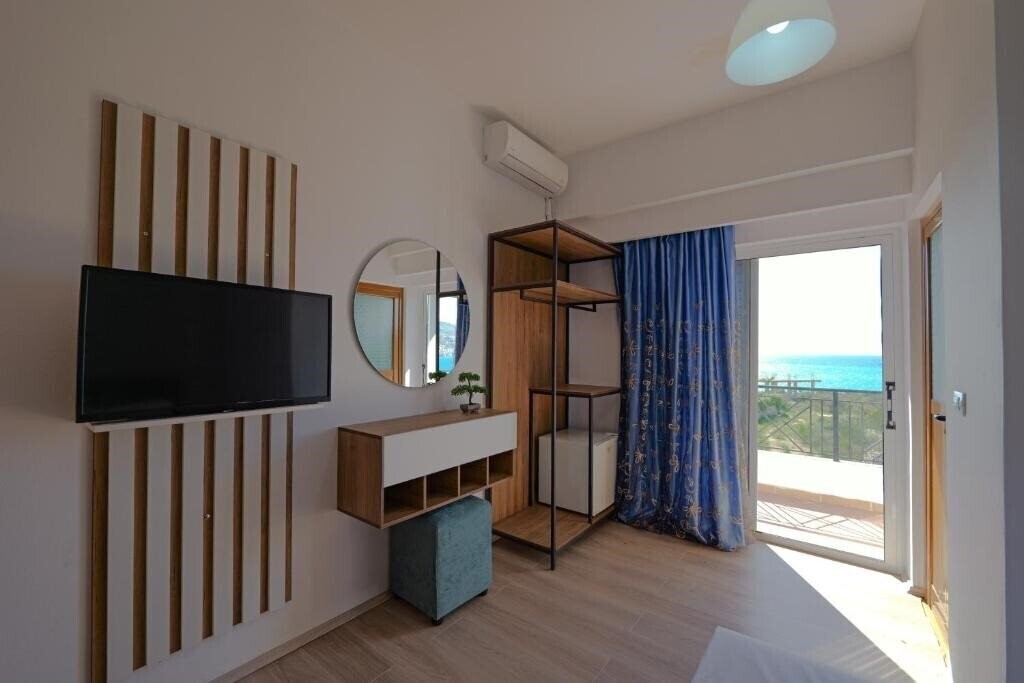 Фотография Hotel Holiday 4*