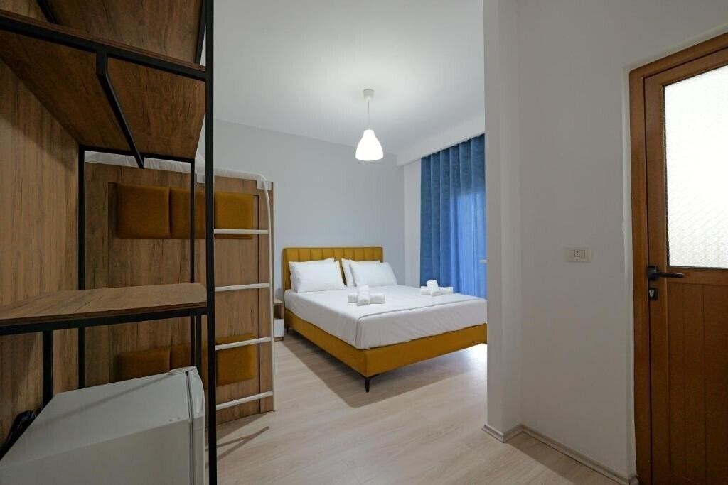 Картинка Hotel Holiday 4*