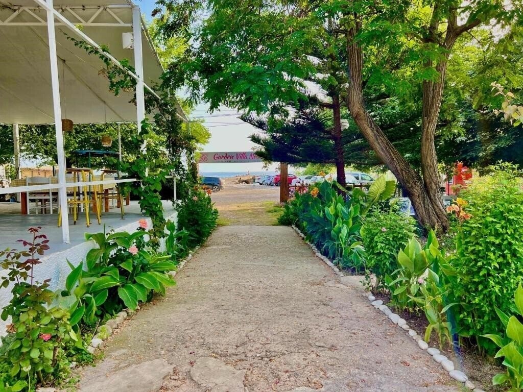 Отель Garden Naza Villa 3*