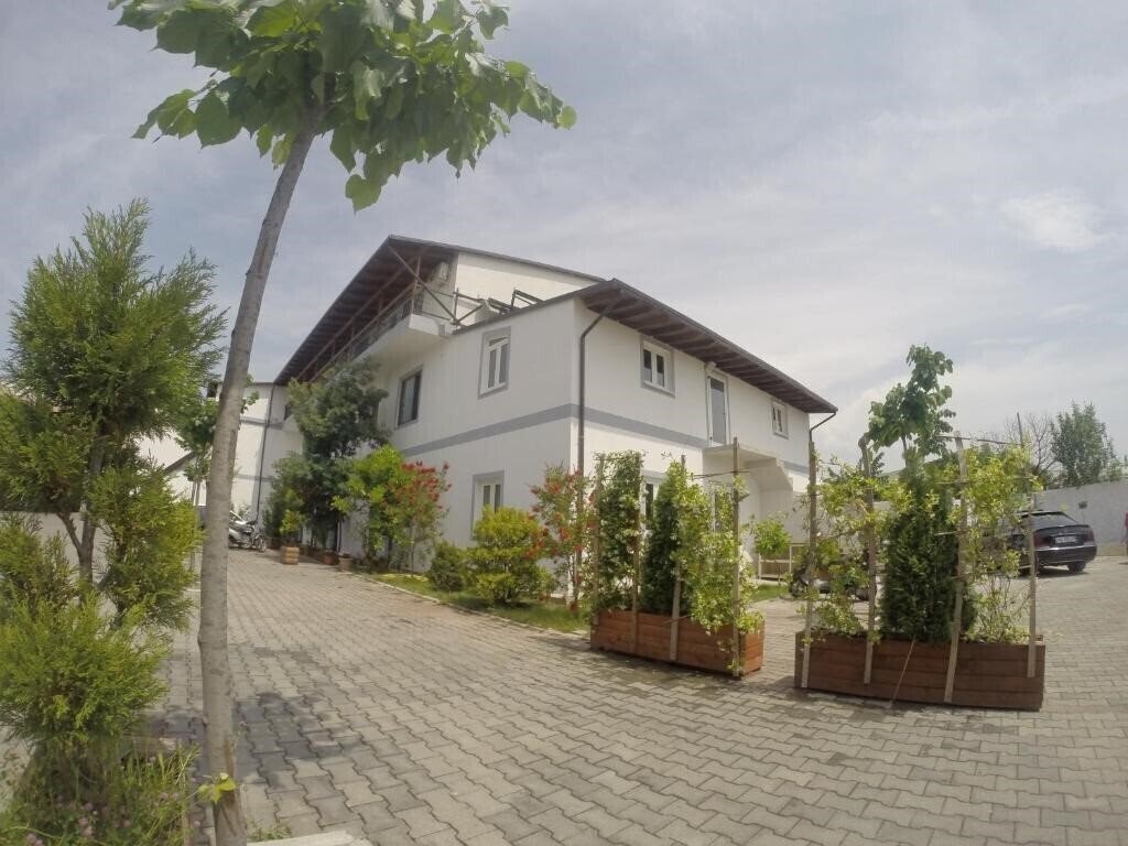 Изображение Bicaj 3*