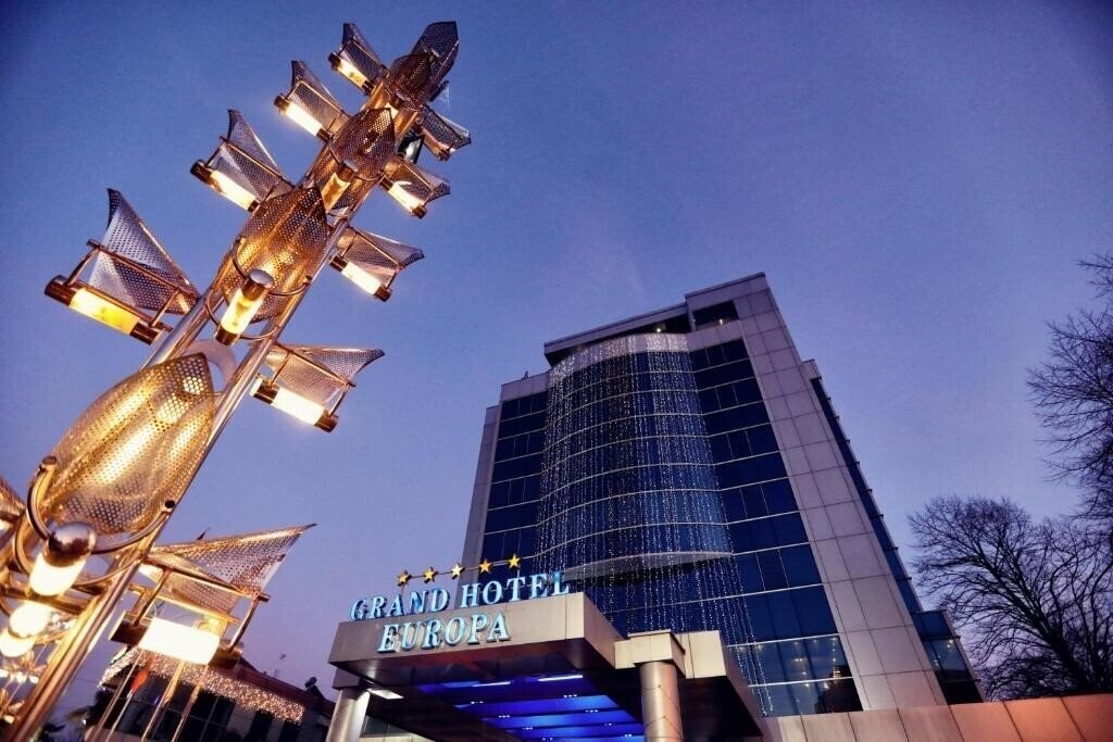 Отель Grand Hotel Europa 5*