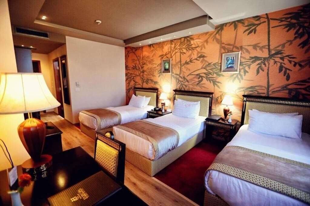 Фото Grand Hotel Europa 5*