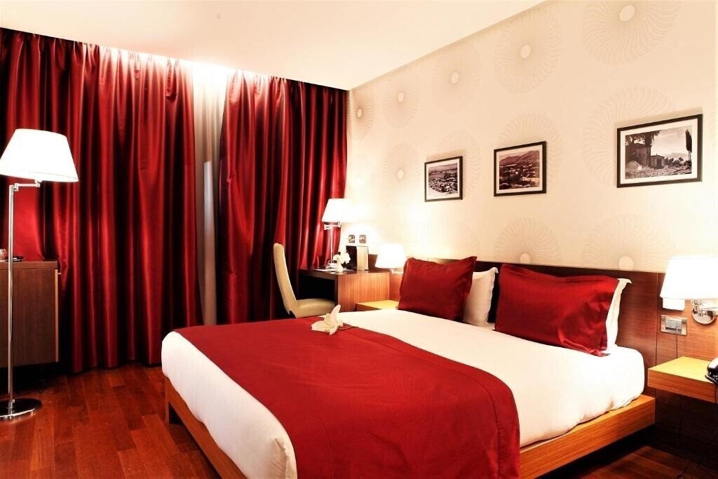 Изображение Tirana International Hotel & Conference Centre 4*