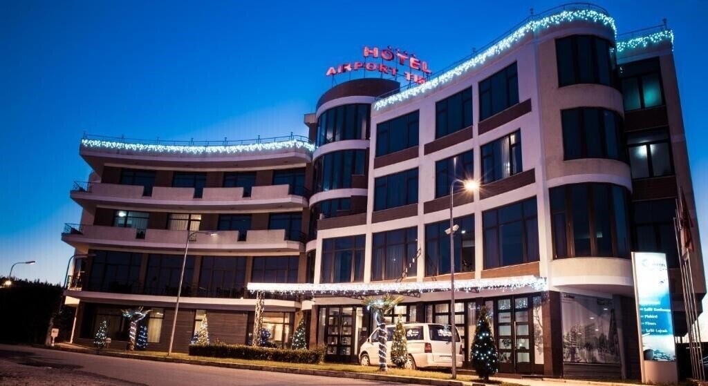 Фото Hotel Airport Tirana 3*