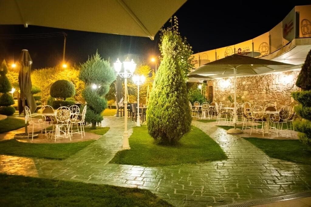 Изображение Hotel Airport Tirana 3*