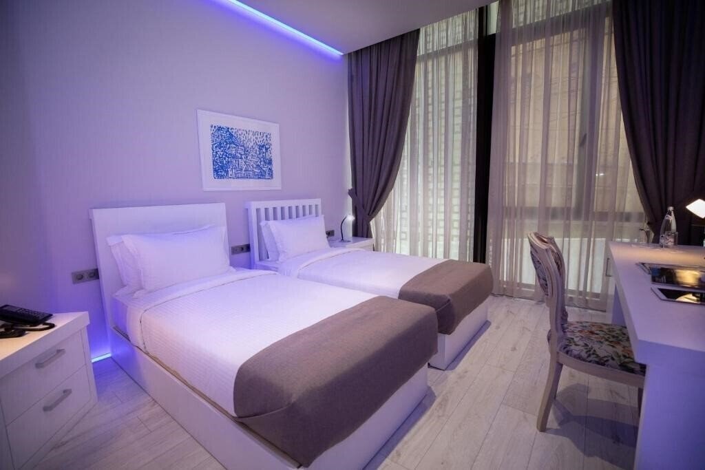 Изображение Metro Hotel Tirana 4*