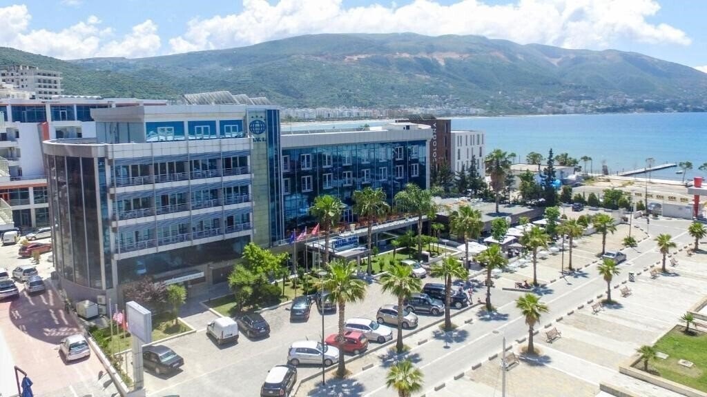 Отель Vlora International 4*