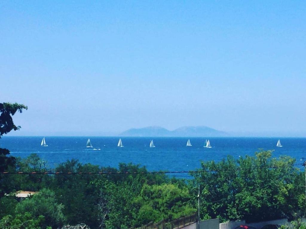 Картинка Hotel Bregu i Detit (ex. Hotel Bregu Detit, Bregu D Etit) 2*