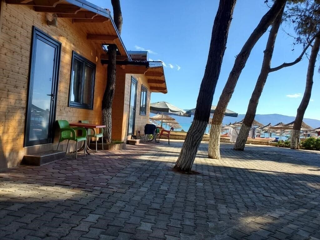 Отель Kompleksi Algedi апартаменты