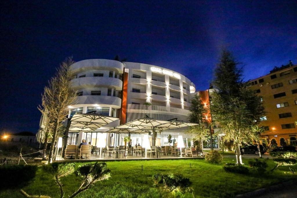 Отель Regina Garden (ex. Pavareisa) 4*