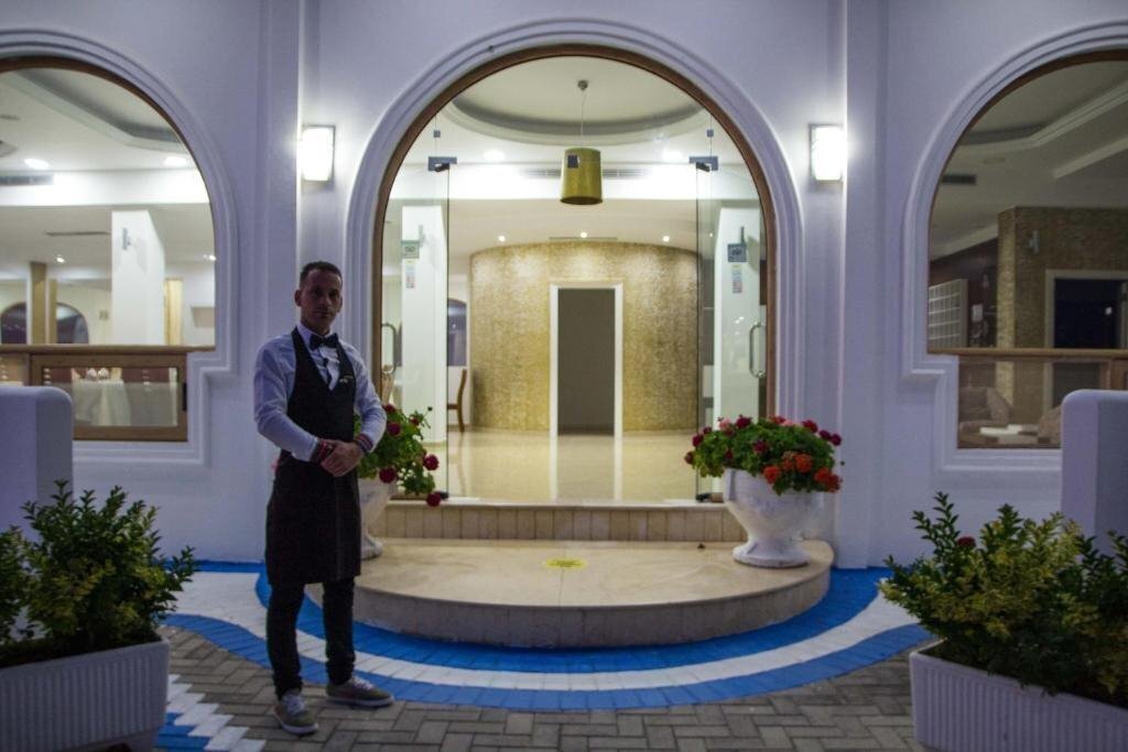 Фотография Paradise Lukova 4*