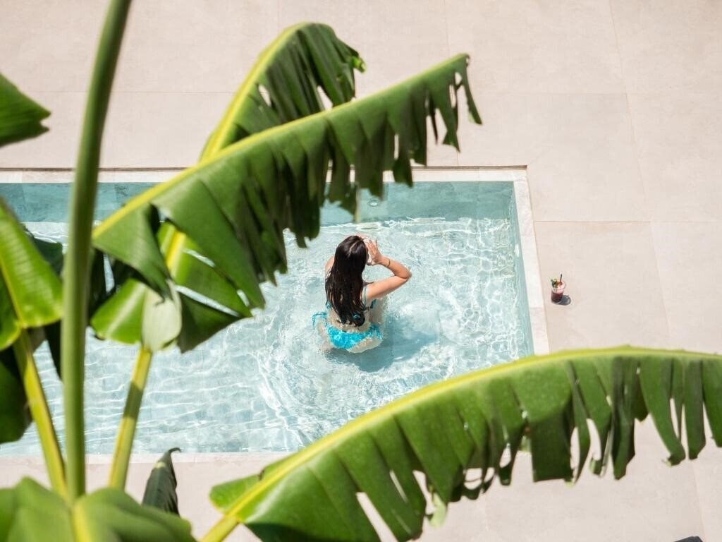 Изображение Nobus Hotel 4*