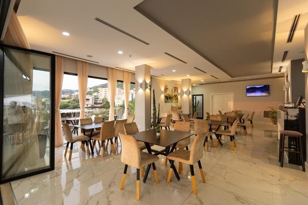 Изображение Hotel Britania (ex. Adea Hotel, Aler Grand Hotel) 3*