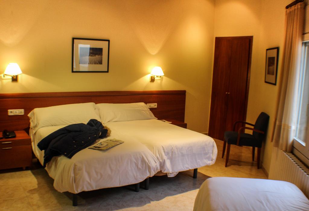 Фотография Oros (ex. Somriu Oros) 3*