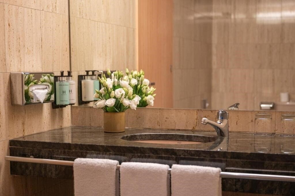 Фотография Golden Tulip Andorra Fenix 4*