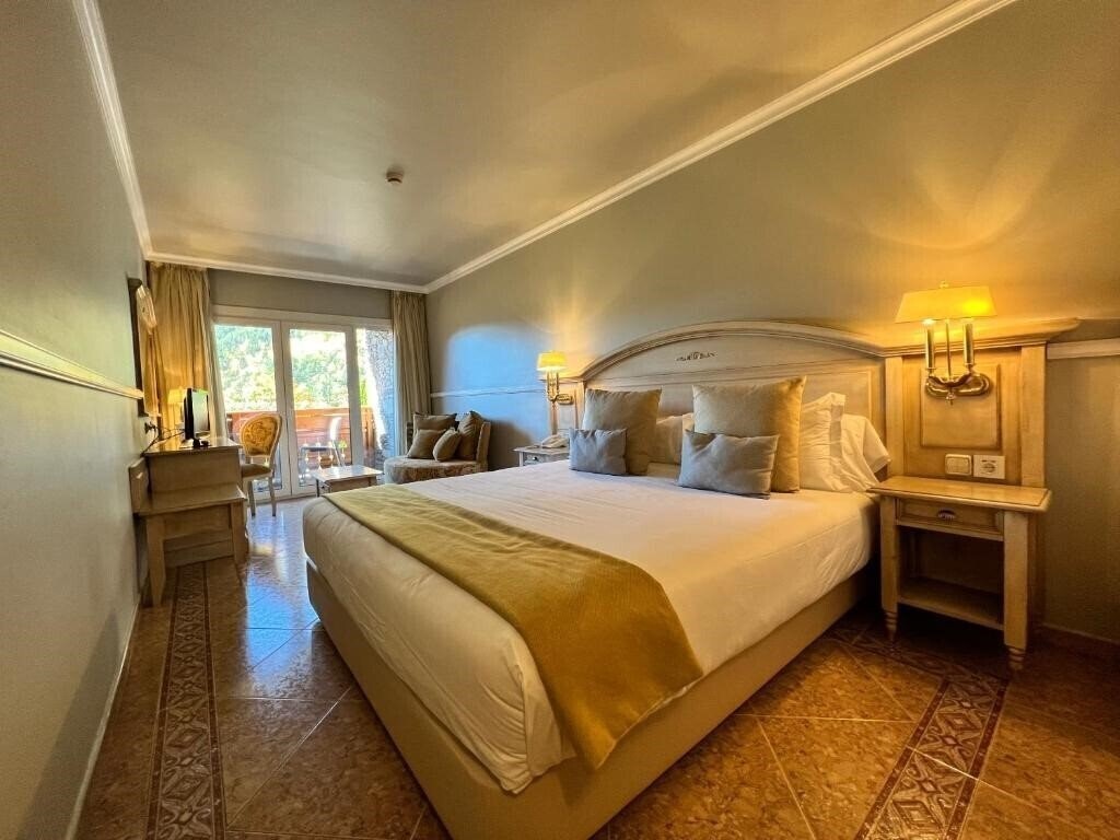 Отель Bringue 3*