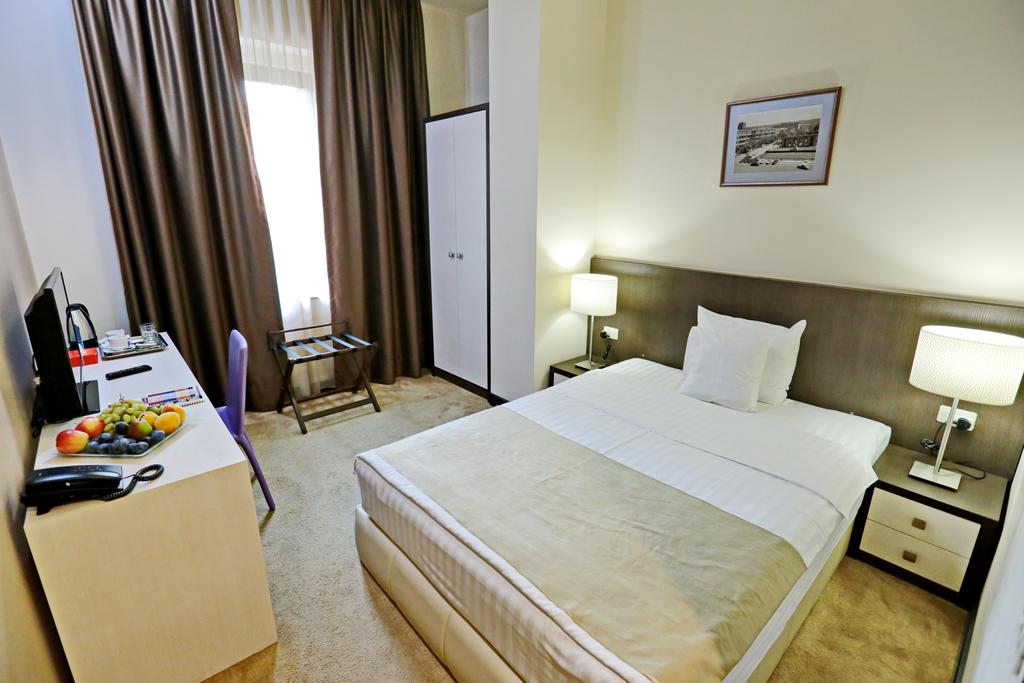 Фото My Hotel Yerevan 3*