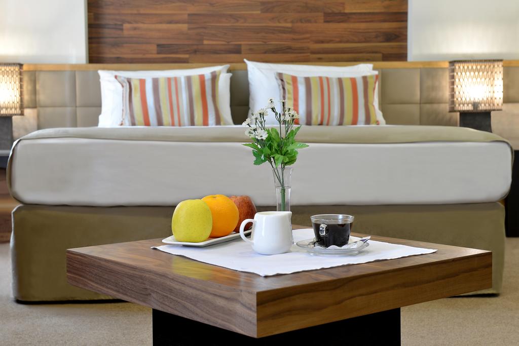 Отель Minotel Barsam Suites 4*