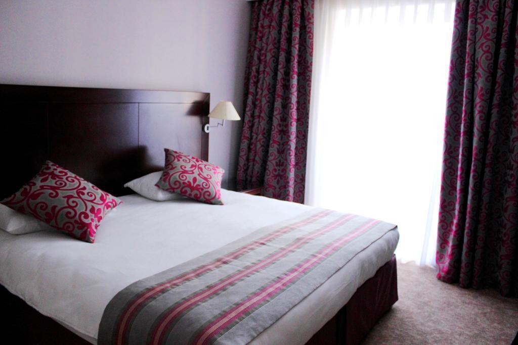 Отель Europe Hotel 4*