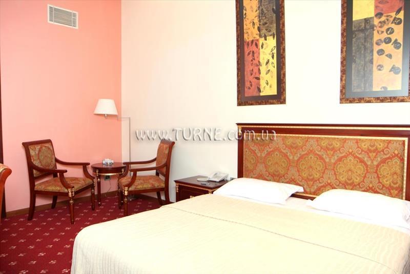 Отель Golden Palace Hotel Yerevan 5*