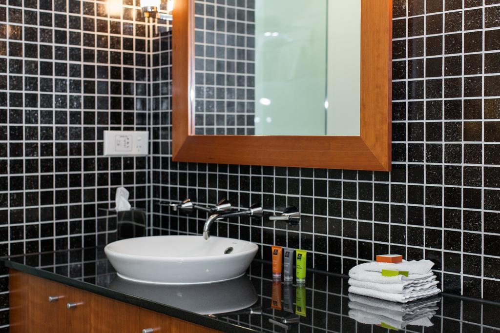 Фото Majestic Roof Garden Hotel 4*