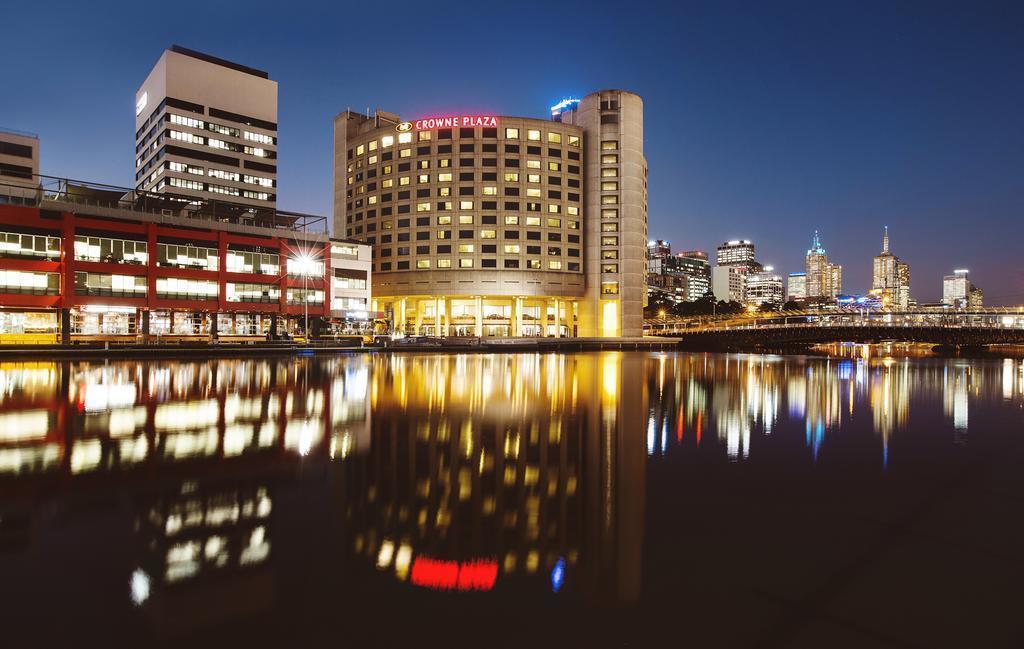 Отель Crowne Plaza Melbourne 4*